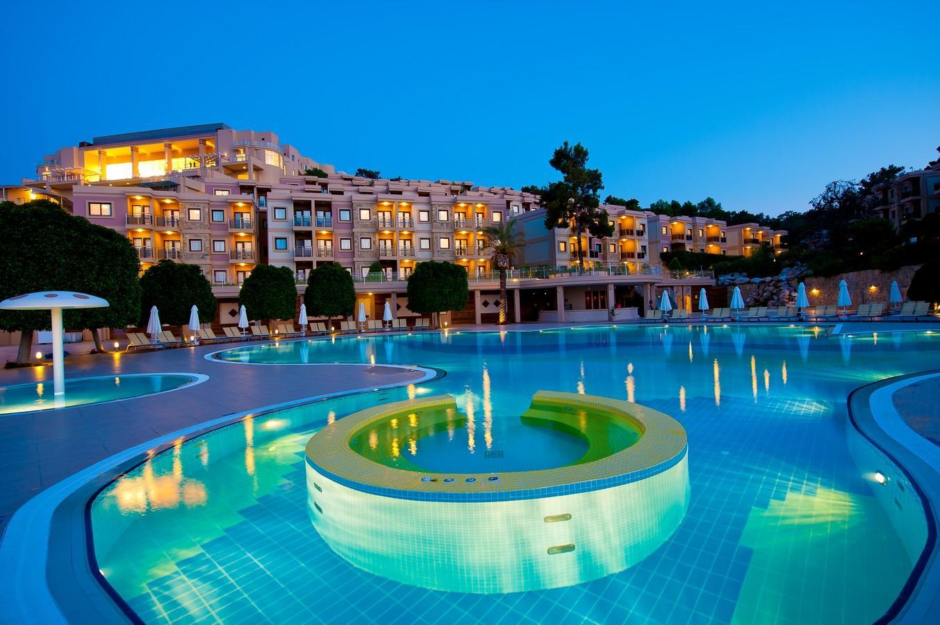 Hilton Bodrum Turkbuku Resort & Spa מראה חיצוני תמונה